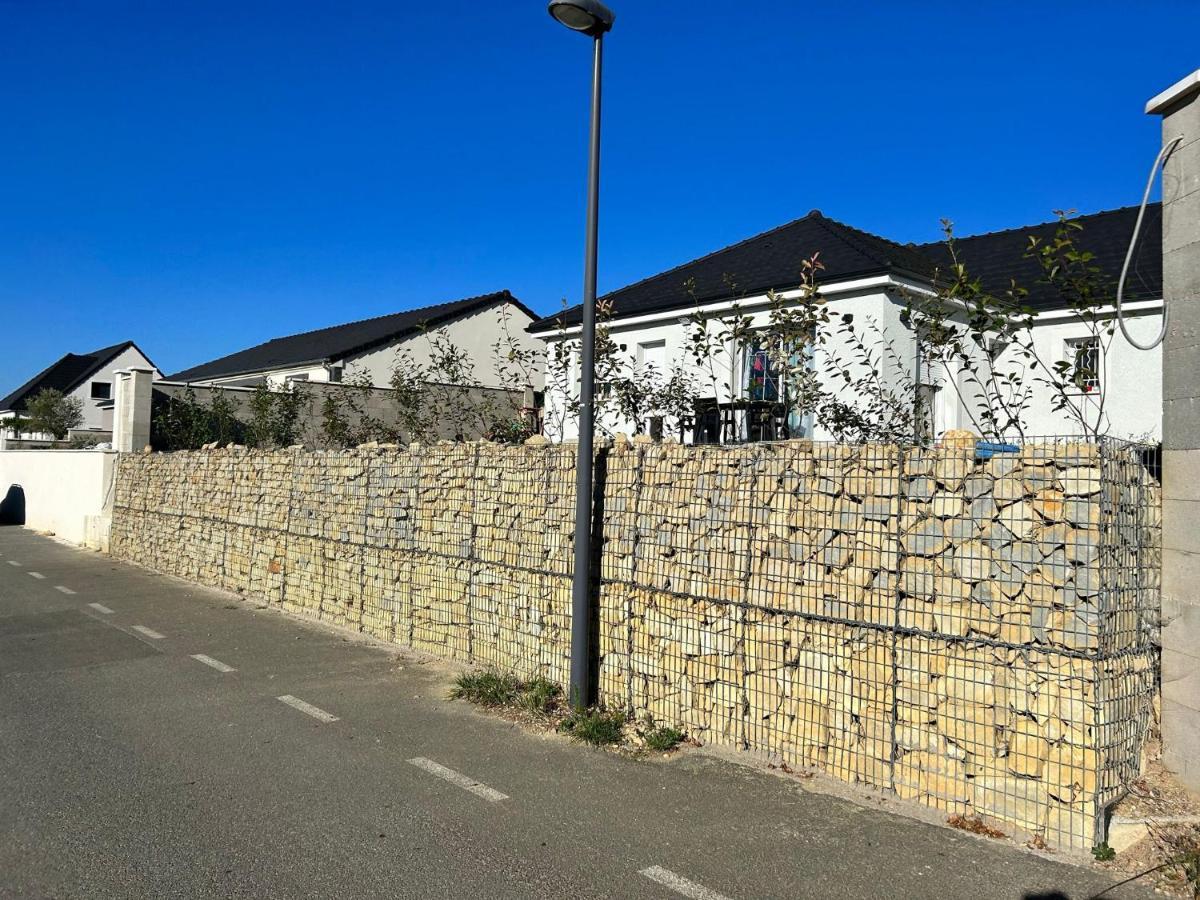 Chambre Privee/Climatisee+Tv /Petit Dejeuner Inclu/Tout Confort Nevers Exterior foto