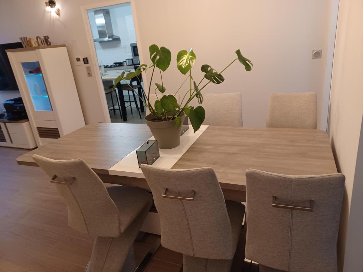 Chambre Privee/Climatisee+Tv /Petit Dejeuner Inclu/Tout Confort Nevers Exterior foto